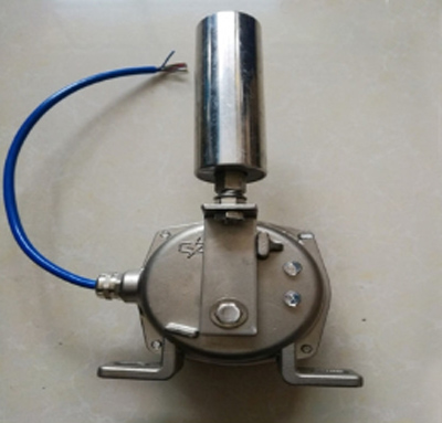 防爆型EXKPT1-P-20-35耐高溫二級跑偏開關、防爆型GZJ45跑偏傳感器配支架生產